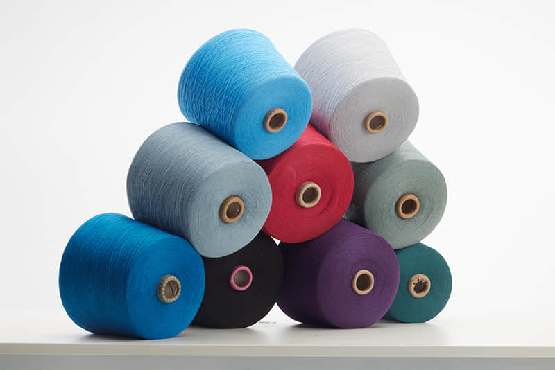 100% polypropylene staple fiber yarn with colours